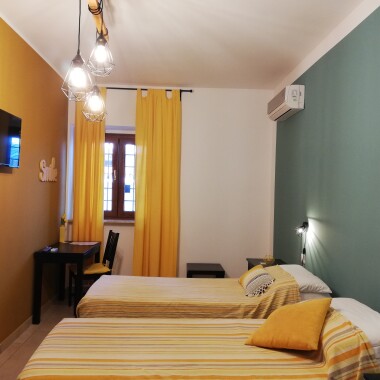 2AD27934-1E50-4429-9397-EFE98BAE970C